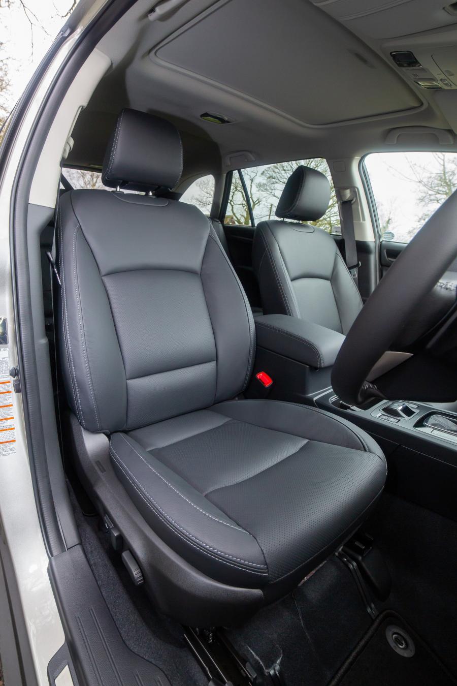 Интерьер Subaru Outback 2018 года  (UK) (фото 35 из 36)